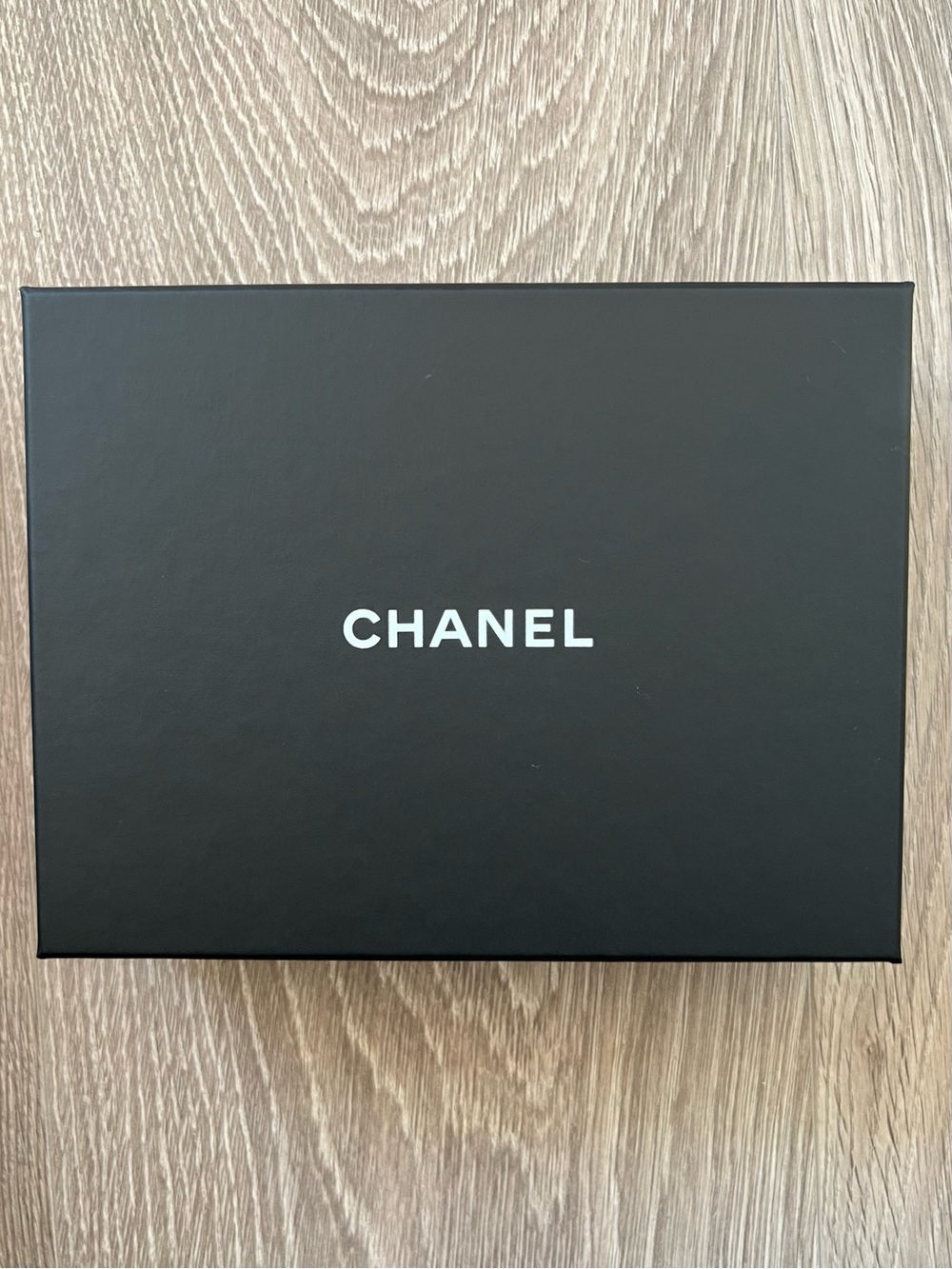 Chanel Box (BB323)
